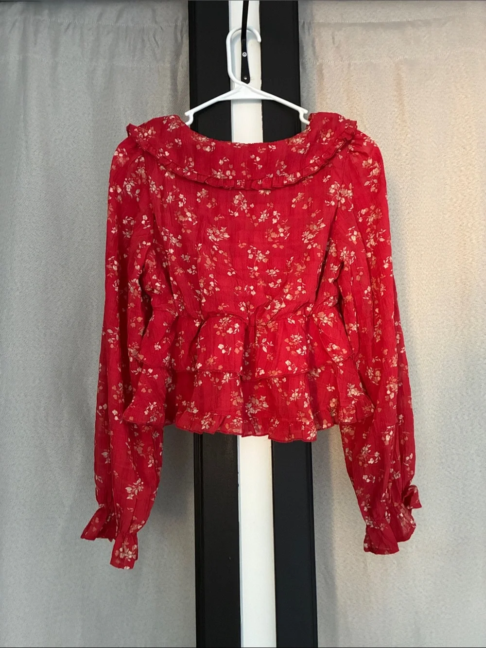 Altar’d State - Floral Ruffle Blouse - Picture 4 of 6